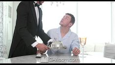 Redă Room service-ul îmi servește pula lui