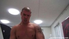Redă A dracului un fund păros în primul său casting gay