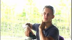 Riproduci Mick Lovell scopa un ragazzo ben dotato