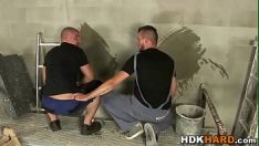 Redă Zidari gay se trag din greu pe șantier