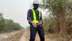 Redă Inginerie înainte de muncă: Masturbare în aer liber solo asiatică
