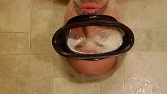 Abspielen Schwule Begegnung mit Sperma in den Augen mit Softwhitebottom