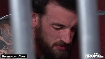 Play Cellmates get to fuck in there!