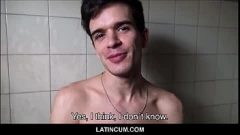Reproducir Encuentro de twink latinos impulsado por dinero en efectivo: baño público, gran polla, anal