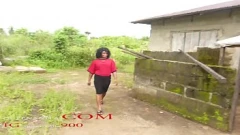 Redă Pasiune în aer liber: Milf se udă într-o întâlnire ploioasă cu BBC