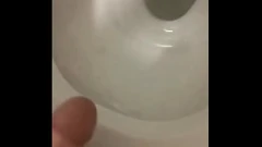 Reproduzir Hora de brincar no banheiro do Twink egípcio e sessão de gozada solo