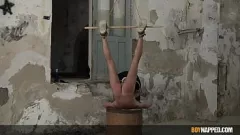 Odtwórz Powściągliwa fantazja BDSM Twinka Jakwy’ego Combe’a spełniona przez Sebastiana Kane’a