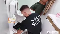 Jouer Hairy Hunks Johnny Alves et Jholl Uchila dans une scène gay passionnée