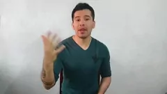 Reproducir Sexo gay a pelo: curiosos compañeros heterosexuales experimentan 21 cm de pollas sin cortar por primera vez