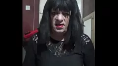 Odtwórz Intensywna masturbacja i zabawa analna Sissy Crossdresser z Dildo Machine