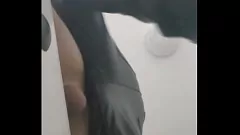 Riproduci L'intenso incontro gay interrazziale intenso di Hotnishanth