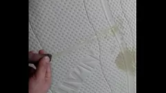 Afspelen Cum-bedekte matras neuken: pissing, masturbatie en sperma likken