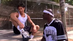 Riproduci Hung Black Stad allunga il culo stretto di Twink in intenso incontro interrazziale