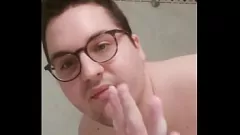 Reproduzir Garoto gay solo de grandeza Carmi98: Fetiche de masturbação do cachorrinho da prostituta