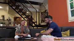 Redă Hot Gay Studs Johnny Viper și Vlad Stark într -un Bareback Weekend Fuck Fest
