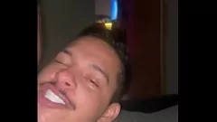 Jouer Rencontre homosexuelle rurale: le garçon de la campagne en grand cocoked Miguel Trajano prend Caio Vilar au centre commercial