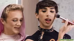 Reproducir Mateo Tomás tops dúo femboy Foxy Alex y Benny Fox en intenso trío