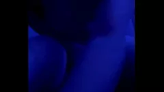 Abspielen Gay Anal Masturbation mit Dildo: Quiet Fagg steigt aus