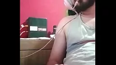 Odtwórz Poczuj intensywną przyjemność gejowskiej masturbacji: szybka i napalona przygoda brazylijskiego niedźwiedzia z wytryskiem