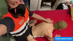 Reproducir Papá maduro cachondo a pelo Chicos gays peludos en porno gay latino duro