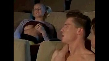 Play Bisexual threesome in the movie theater