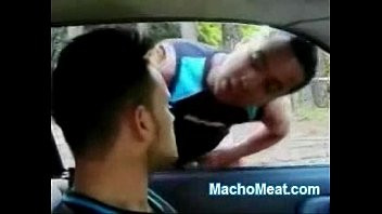 Play They suck dicks in the car