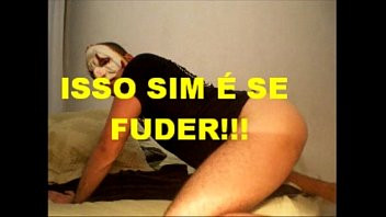 Reproduzir Gay dando o cuzinho para o taradão homem de bunda