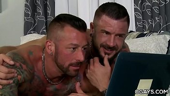 Play Nothing better than fucking your boy in the shower