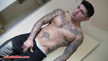 Play Tattooed and greedy latino wants to taste his own jizz.