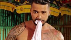 Riproduci Paulo callado sexy e morboso. chi può resistere a qualcosa del genere?