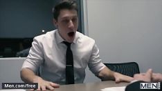 Afspelen Geef me alsjeblieft mijn telefoon terug, anders krijg ik een gebroken kont.
