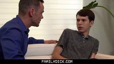 Play He forgot to pick up his stepfather and arrived very angry