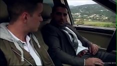 Play Gays stop the car to have sex inside
