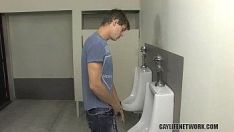 Redă Am primit o muie în baie de la un necunoscut