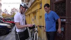 Play He fucks the muscular postman who comes by bike