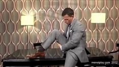 Play Horny old man playing on his boss's table.
