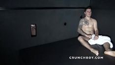 Reproducir Disfruta las pollas en el gloryhole, ¡uy!