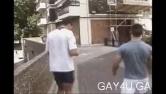 Reproduzir Colby keller chupa com força um pau flácido