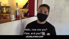 Reproducir Dejé la cara del latino llena de semen ..